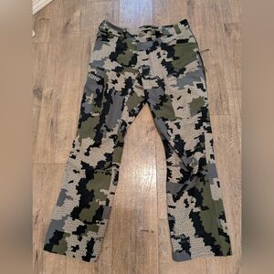 KUIU attack pants